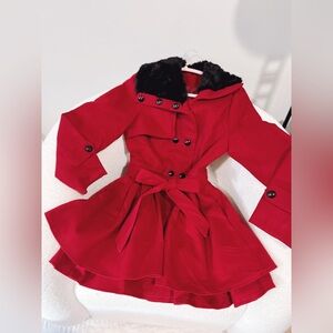 Skater style belted red coat women’s small black faux fur